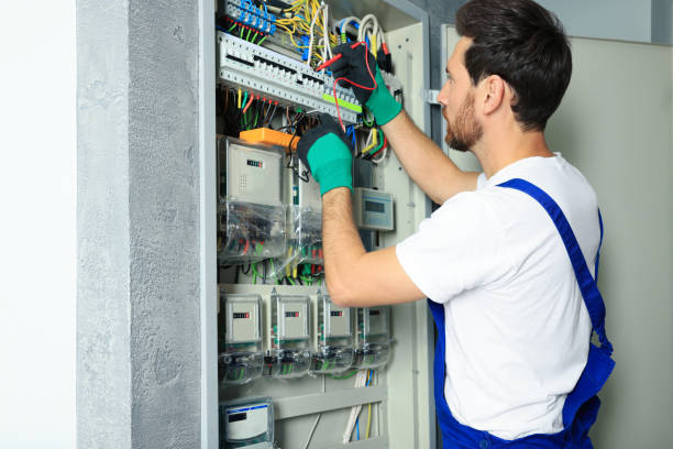 Best Affordable Emergency Electrician  in Geneva, WA